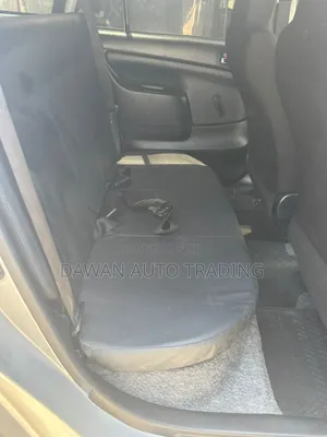 Toyota Succeed SV Premium 2016 Silver