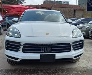 Porsche Cayenne 2019 White