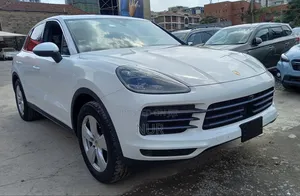 Porsche Cayenne 2019 White