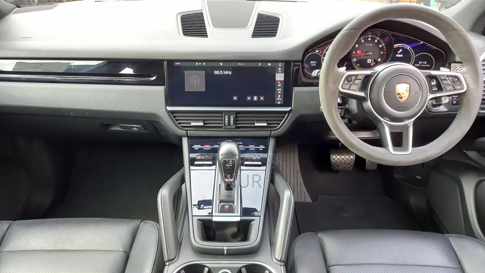 Porsche Cayenne 2019 White