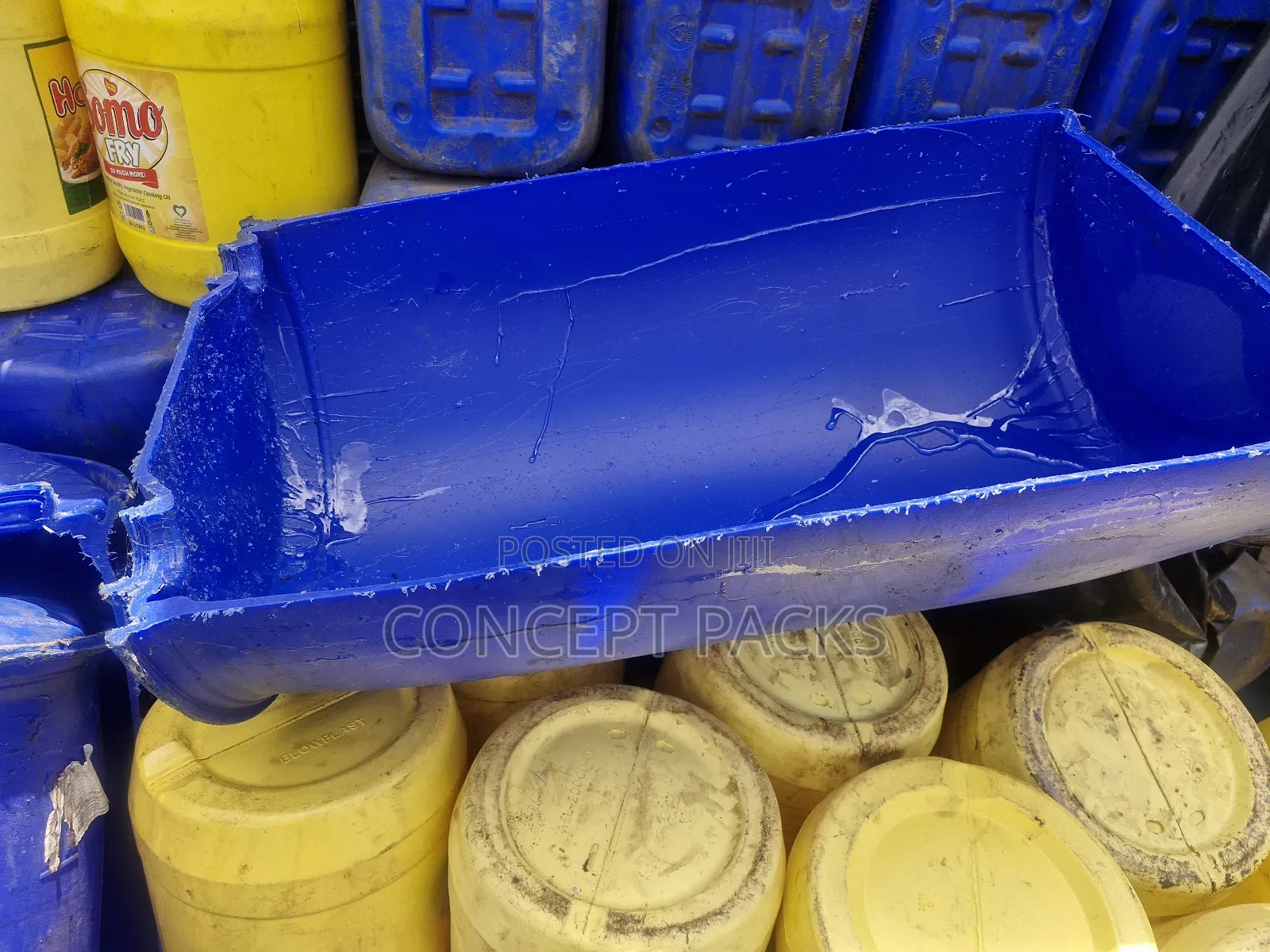 Plastic Half Blue Feeding Troughs