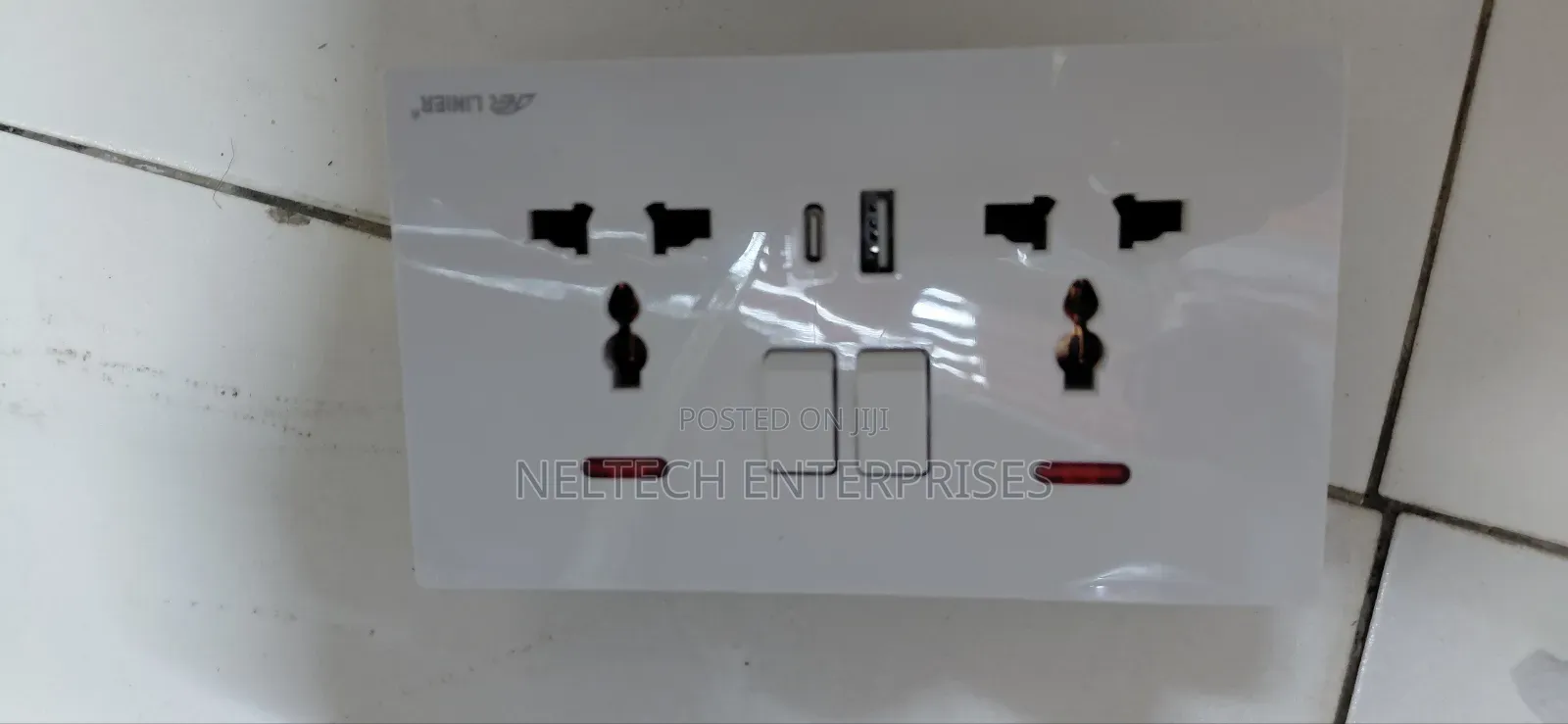 Twin Socket Usb