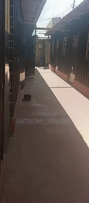 For Sale – 40/60 Plot,With Title + 9 New Single Rooms