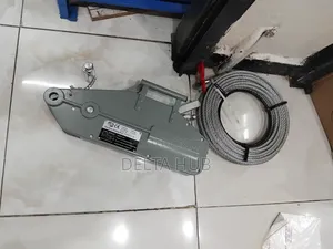 Heavy Duty Hand Powered Cable Pulling Winch With Safety Hook
