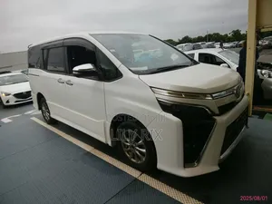 Toyota Voxy 2018 White