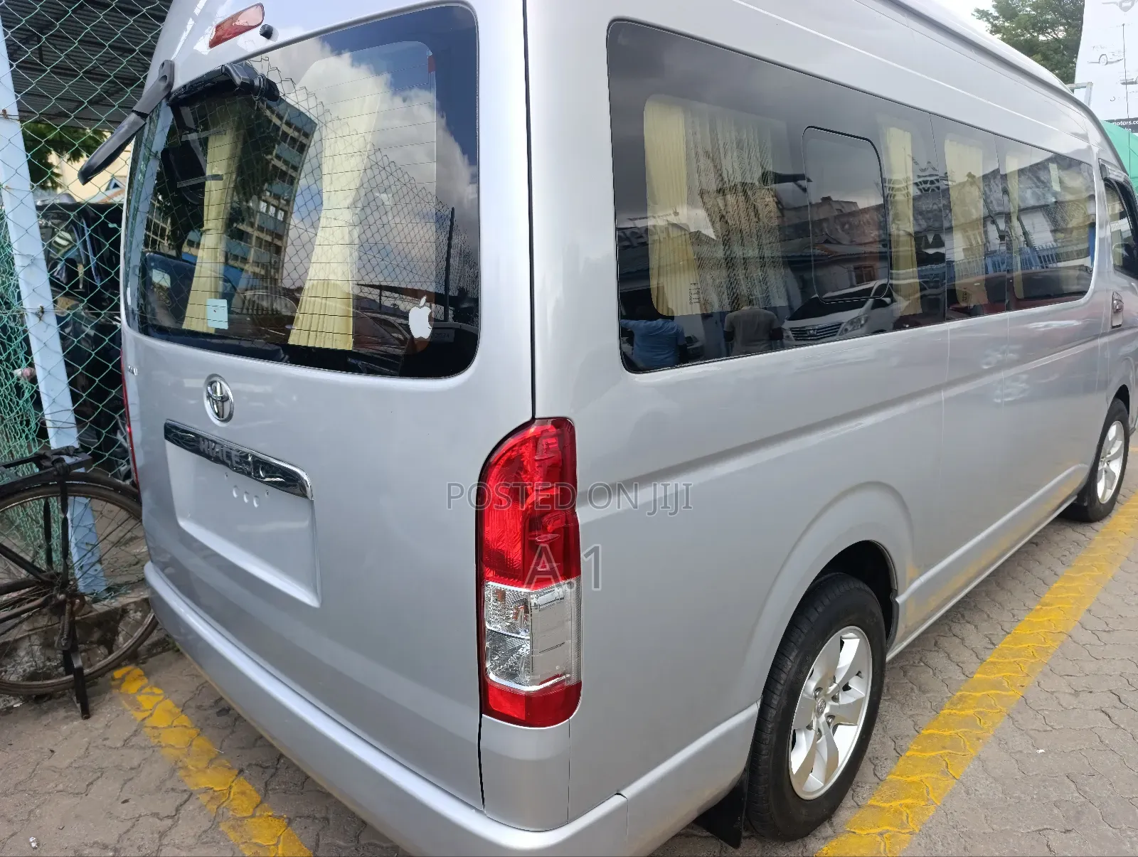 Toyota Grand HiAce 2018 Silver