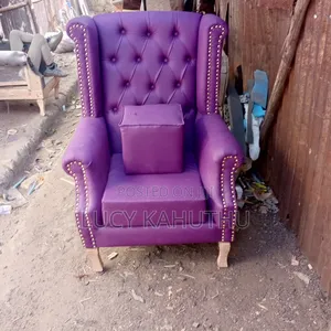 King Size Purple Chair With Puff
