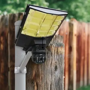 Auto Human Tracking 12mp 4g PTZ Multiple Lens Camera Solar Streetlight