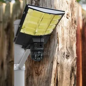 High Definition 12mp 4g PTZ Multiple Lens Camera Solar Street Light