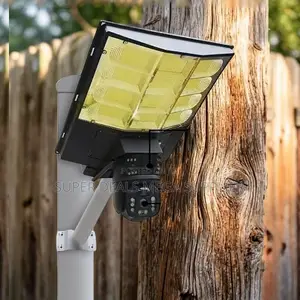 Dual Lens Screen 12mp 4g PTZ Multiple Lens Camera Solar Street Light