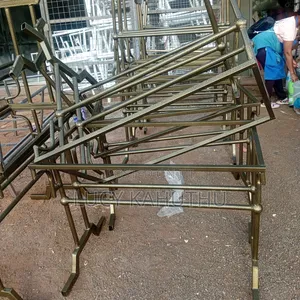Restaurant Stand Table With Power Coating Finish