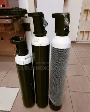 3.0m3 Oxygen Cylinder (Complete With Oxygen and Regulator)