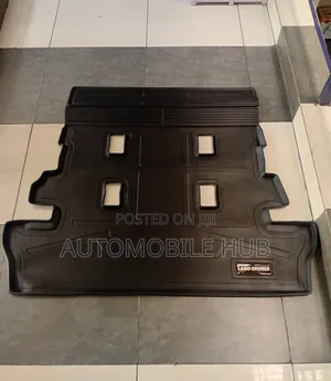 Toyota Land Cruiser Lc 200 Boot Mat – Heavy Duty Trunk Floor Liner