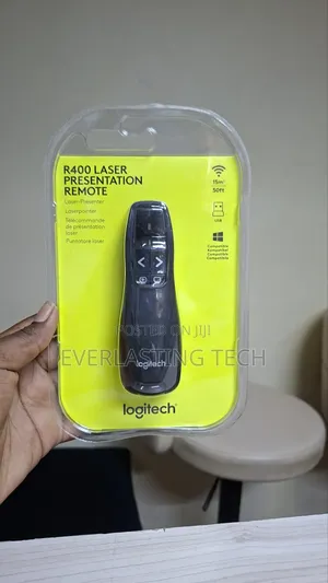 Logitech R400 Wireless Presentation Remote - Black