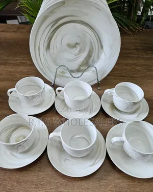 18-Piece Ceramic Dinner Set – Plates Coffee Cups
