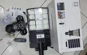 Solar 4g CCTV Camera With Led Street Light 180w Wireless Surveillance