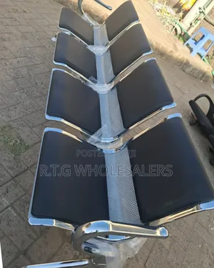 Durable 4-Person Waiting Bench for Reception Waiting Areas