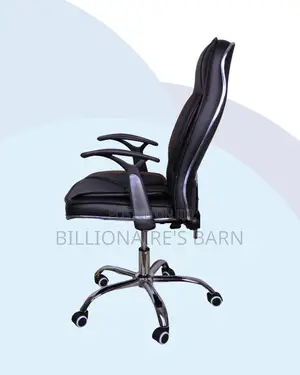 Executive Leather Chair for Boardroom Offices — Padded Arm Comfort