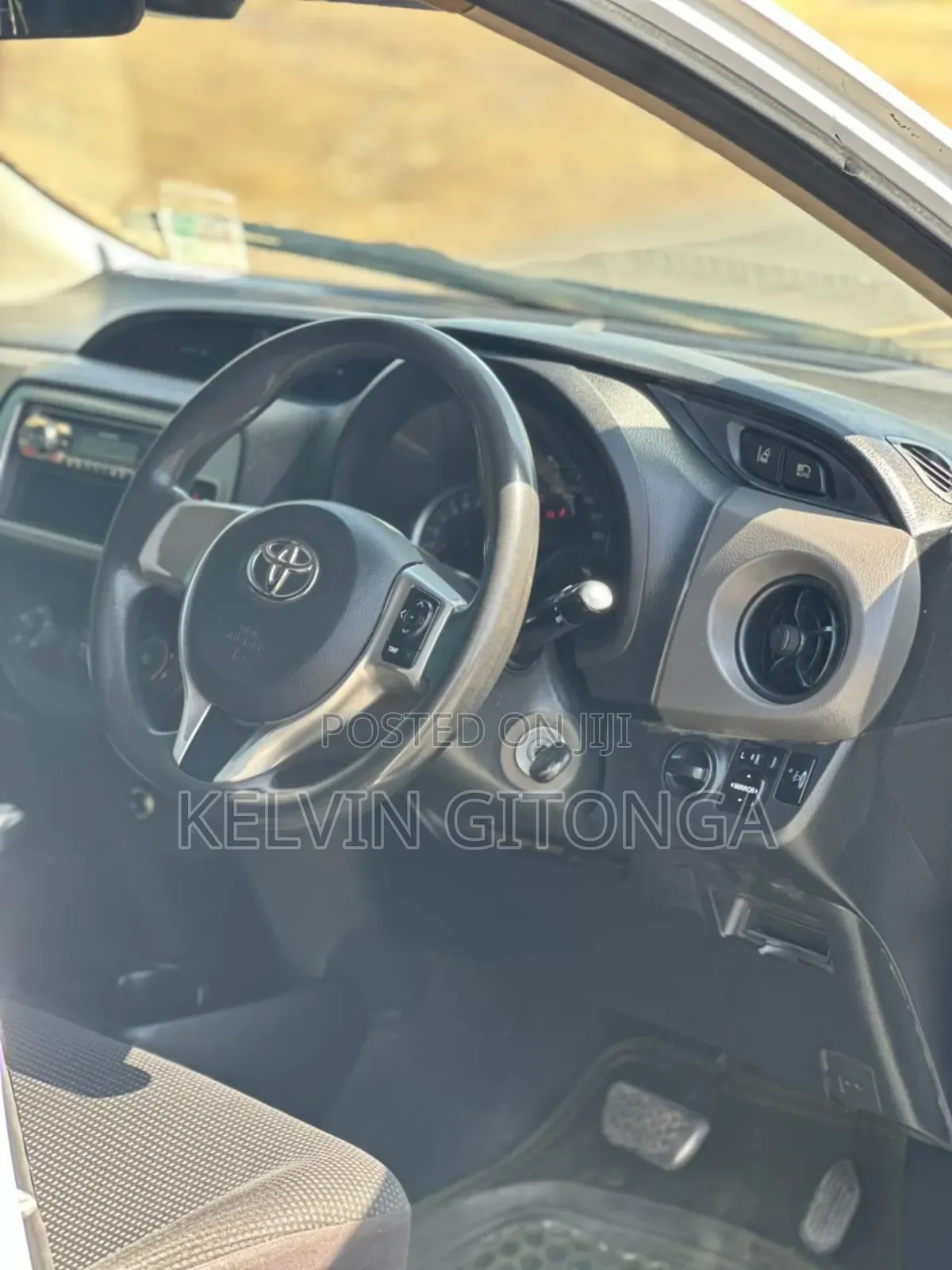Toyota Vitz 2017 White