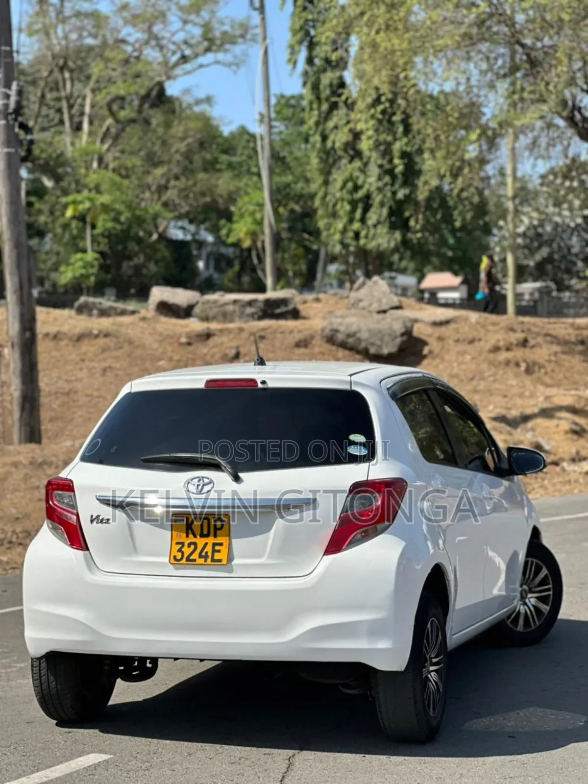 Toyota Vitz 2017 White