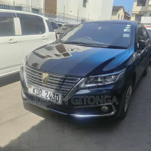 Toyota Premio 2018 Black