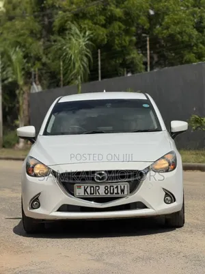 Mazda Demio 2018 White