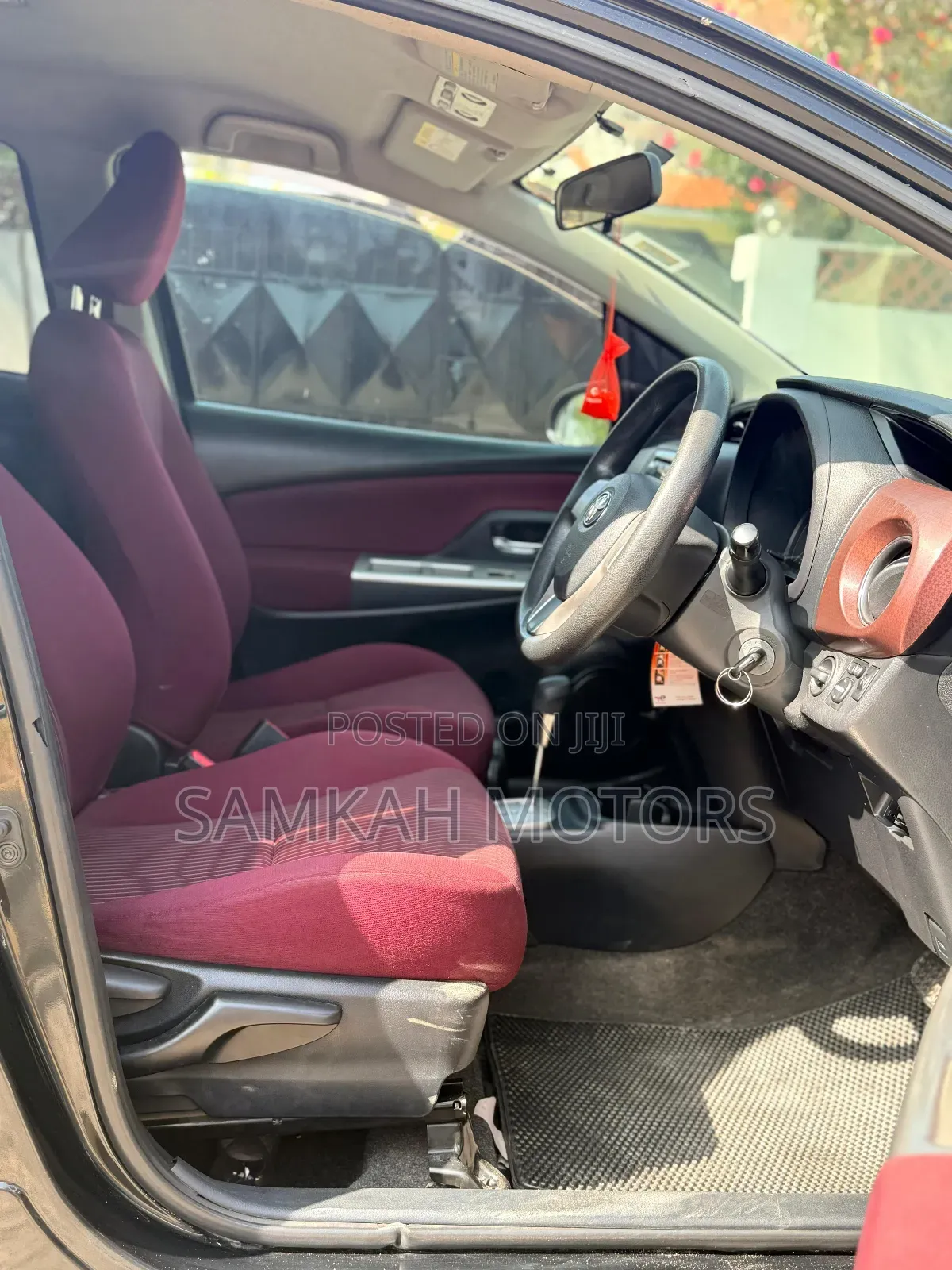 Toyota Vitz 2018 Black