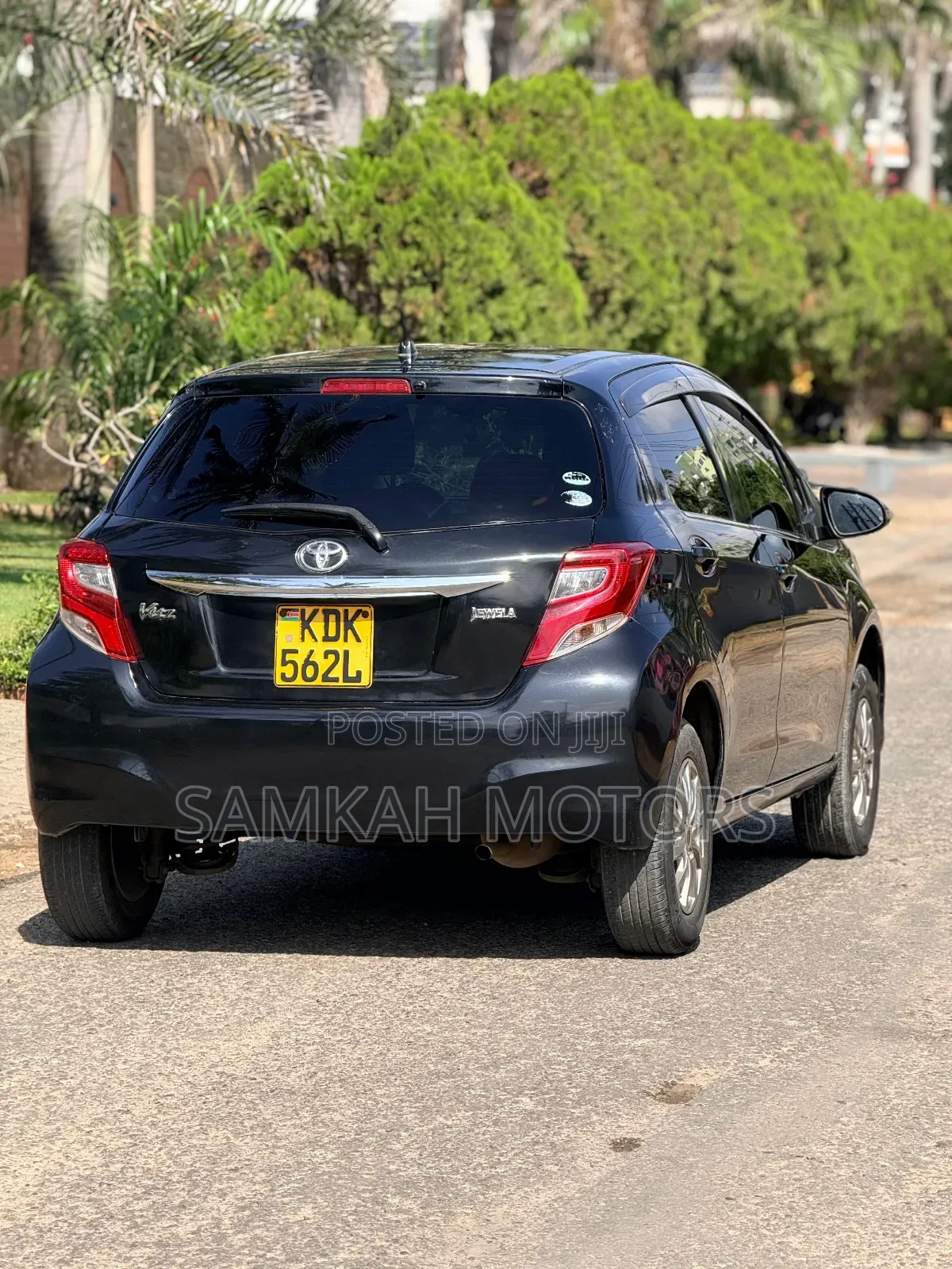 Toyota Vitz 2018 Black