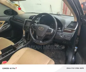 Toyota Premio 2018 Black