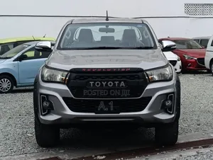 Toyota Hilux Revo Double Cab Deisel 2.4 AWD 2019 Silver
