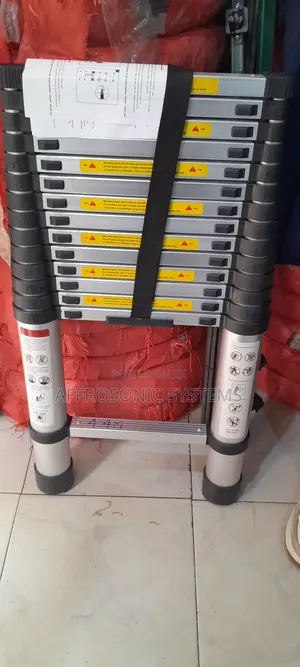 4.4m Single Telescopic Ladder (Collapsing)