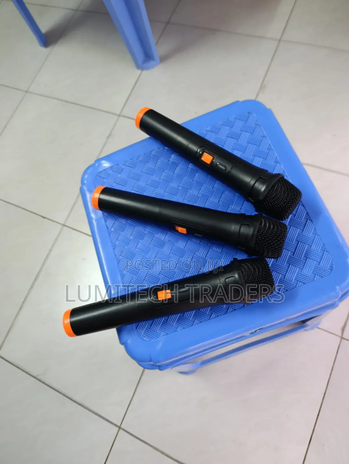 Tagwood's Additional Wireless Microphone