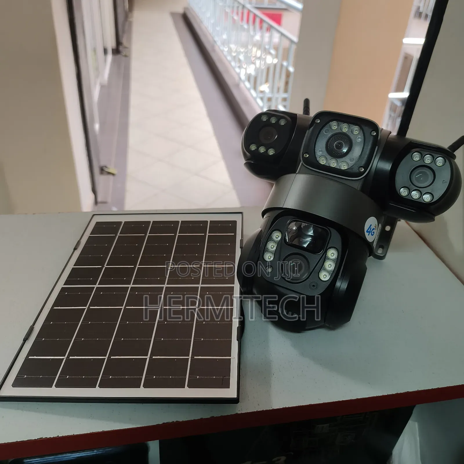 Solar Powered PTZ CCTV With Panel and Mounting Brackets
