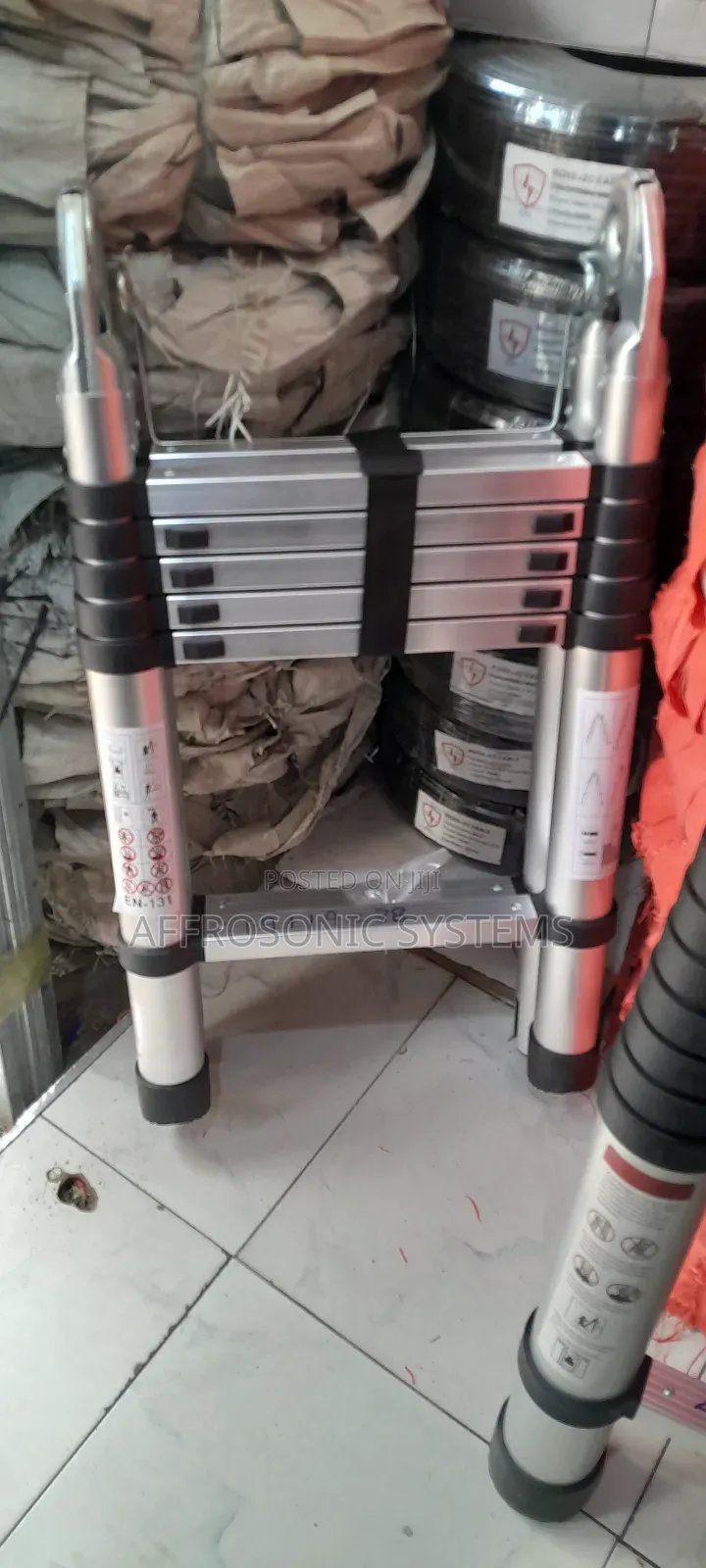 1.9m + 1.9m Double Telescopic Ladder