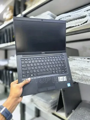 Laptop Dell Latitude 7390 8GB Intel Core i5 SSD 256GB