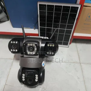 Triple Lens 4g Solar Surveillance Systems CCTV