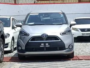 Toyota Sienta 1.5 Hybrid FWD (6-seater) 2018 Silver