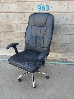 Comfortable Executive Leather Office Seat