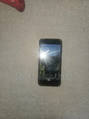 Apple iPhone SE (2020) 64 GB Black