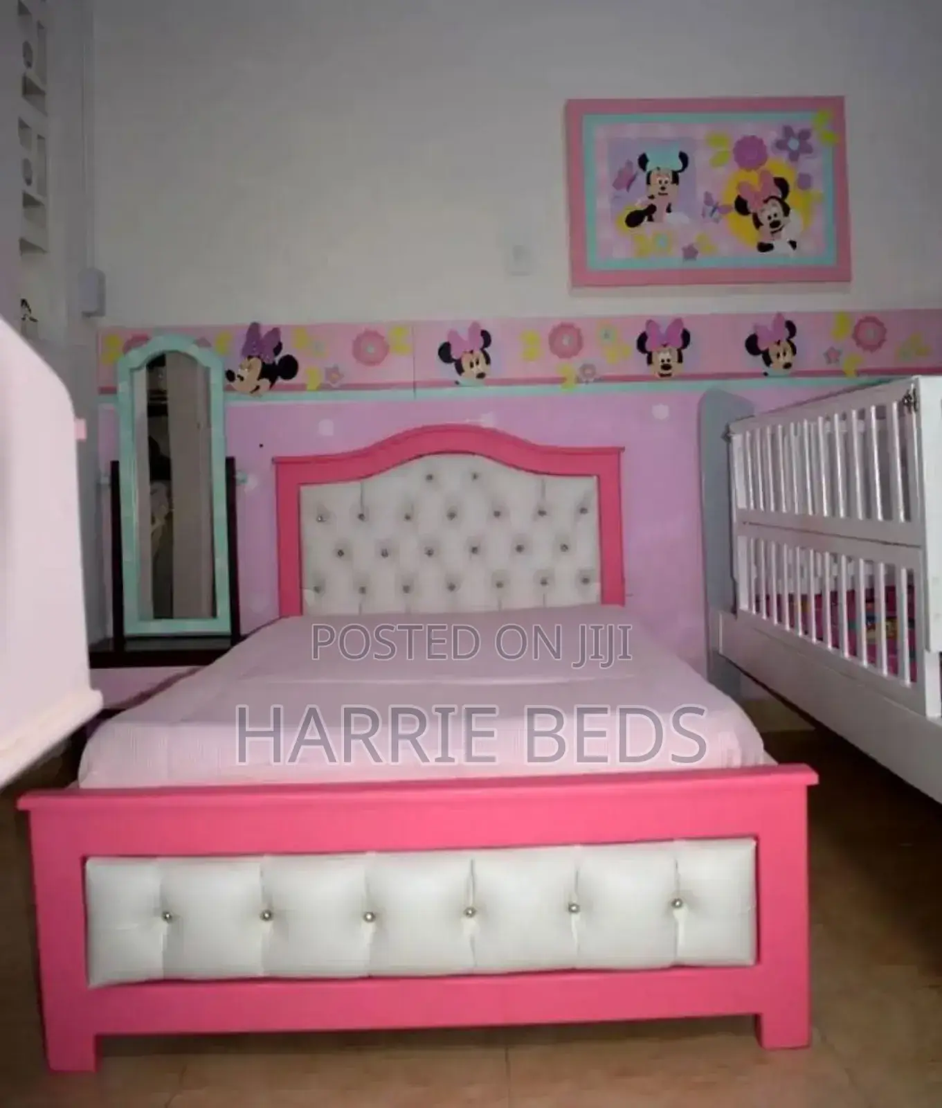 Pink White Mocket Bed