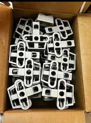 Universal Pole Bracket