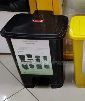 Modern 30l Step-on Trash Can – Stylish Practical for Everyday Use