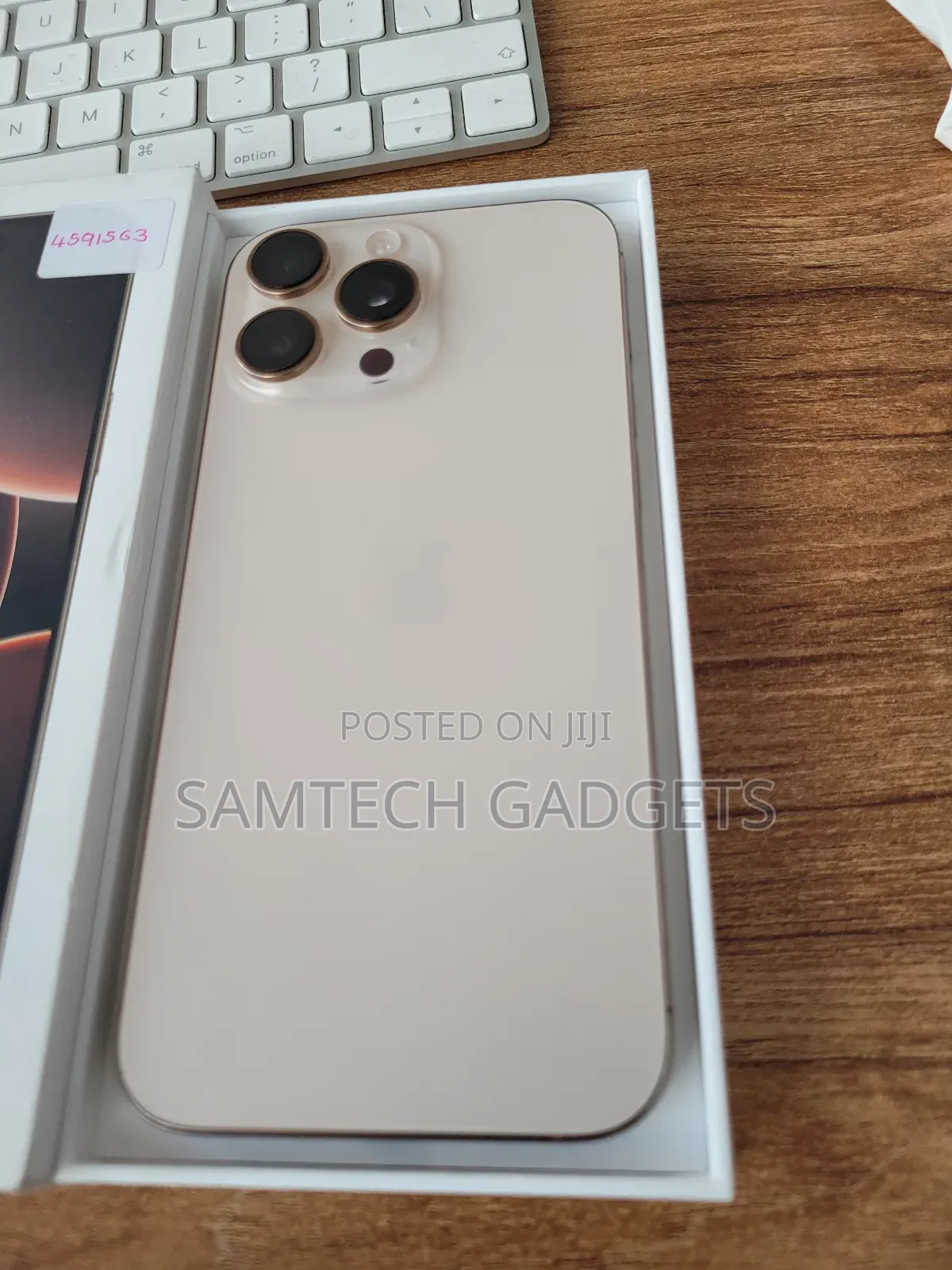 Apple iPhone 16 Pro Max 256 GB Gold