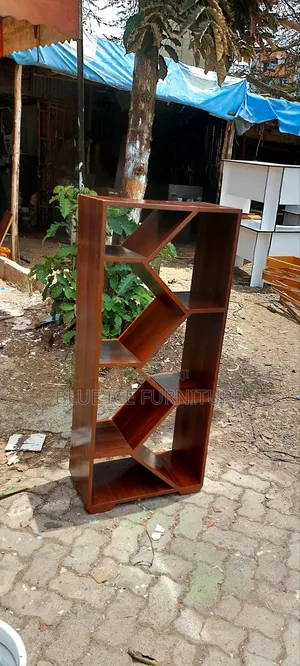 Modern Bookshelf Organiser