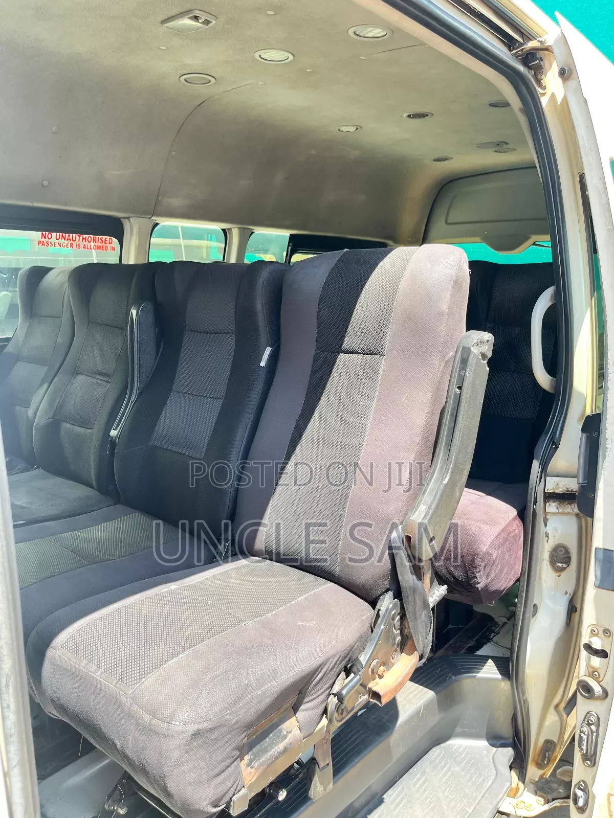 Toyota HiAce 2018 White