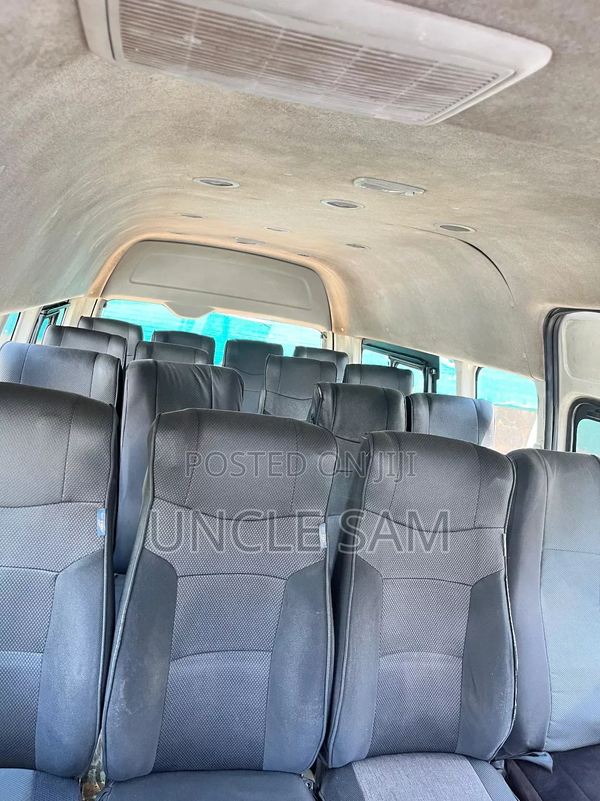 Toyota HiAce 2018 White