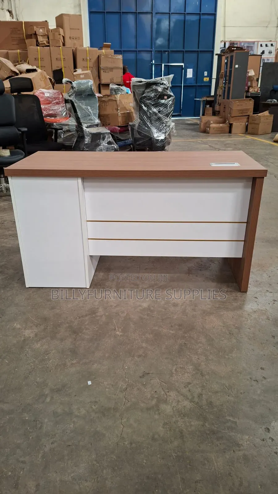 1.4m Executive Desk With Drawers
