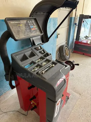 Heavy Duty Machinery Wheel Balancers S828 With All Accessories