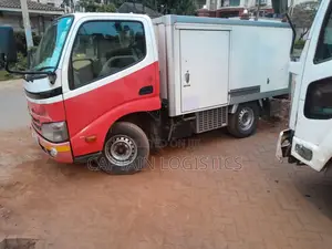 Small Refrigerated Truck for Hire