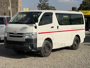 Toyota HiAce 2020 White